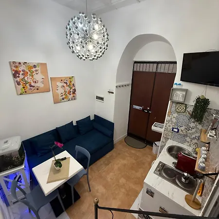 Caminneci Palace & Apartment *
