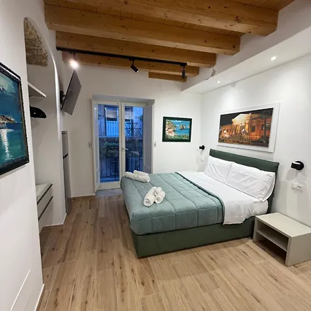 Caminneci Palace Boutique