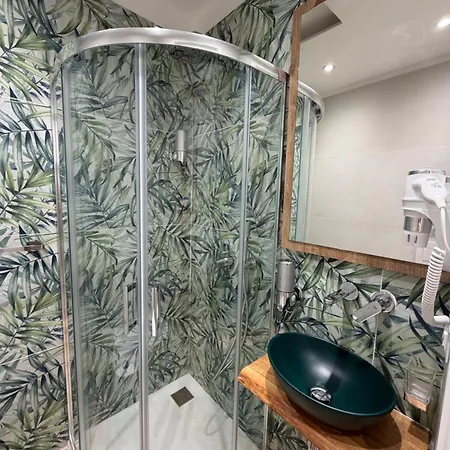 Apartamento Caminneci Palace Boutique *